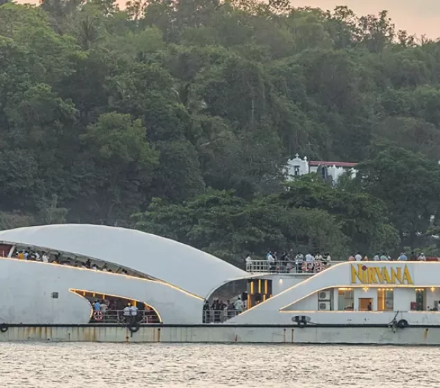 Nirwana Dinner Cruise